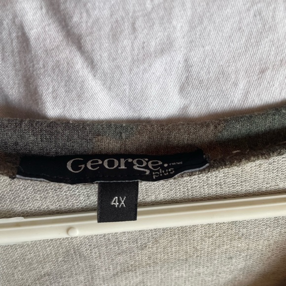 Lus size George 4X Camo short sleeve top - Picture 2 of 4